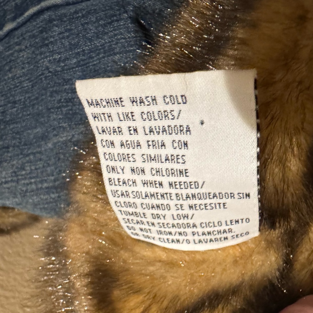 Blue Denim Jacket with Faux Fur TrimMob Wife size XL money flashy dramatic loud - Picture 8 of 8